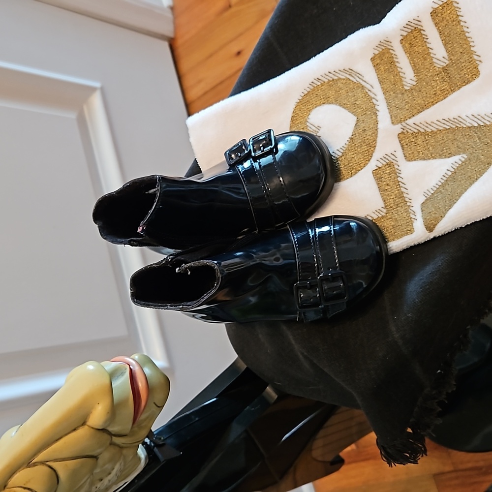 Zara Baby Patent Leather Ankle Boots - Picture 2 of 8